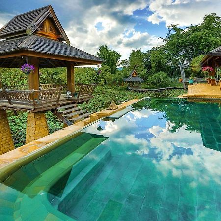 Howie'S Homestay Mae Rim Extérieur photo